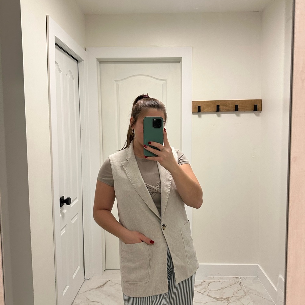 Beige Sleeveless Blazer Vest